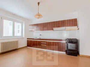 Prodej rodinného domu, Hrobce, Hlavní, 238 m2