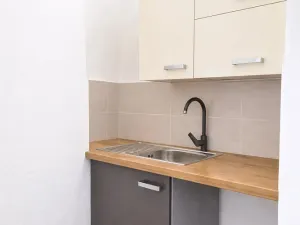 Pronájem bytu 2+kk, Jirkov, Nerudova, 21 m2