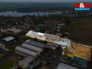 Prodej výrobních prostor, Dolní Bousov, Tovární, 3223 m2