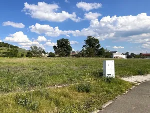 Prodej pozemku, Píšťany, 828 m2