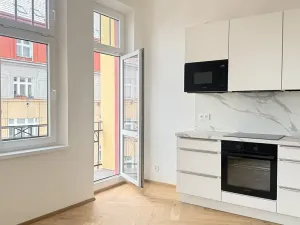 Pronájem bytu 2+kk, Praha - Vršovice, Žitomírská, 60 m2