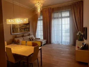 Prodej bytu 3+kk, Karlovy Vary, Divadelní náměstí, 147 m2