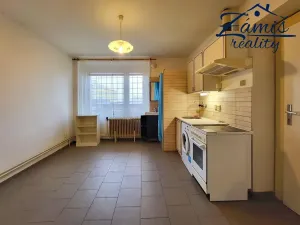 Pronájem bytu 2+kk, Kladno, Ivana Olbrachta, 35 m2