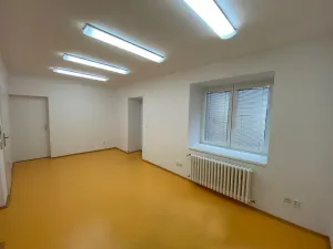 Pronájem kanceláře, Praha - Horní Počernice, Bystrá, 44 m2