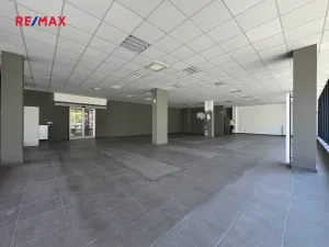 Pronájem obchodního prostoru, Hradec Králové, třída Edvarda Beneše, 220 m2