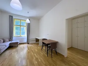 Pronájem bytu 2+kk, Praha - Nové Město, Legerova, 42 m2