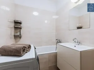 Prodej bytu 2+kk, Praha - Vyšehrad, Neklanova, 42 m2