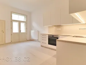 Pronájem bytu 3+1, Praha - Nové Město, Podskalská, 100 m2