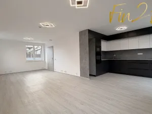 Pronájem rodinného domu, Praha, 105 m2