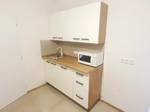 Pronájem obchodního prostoru, Praha - Vršovice, Košická, 56 m2
