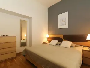 Pronájem bytu 2+kk, Praha - Vinohrady, Na Kozačce, 56 m2