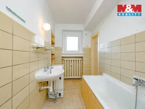 Prodej bytu 3+1, Náchod, Bartoňova, 84 m2