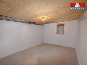 Prodej bytu 3+1, Náchod, Bartoňova, 84 m2