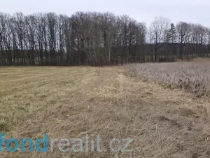 Prodej pole, Dříteň, 1815 m2