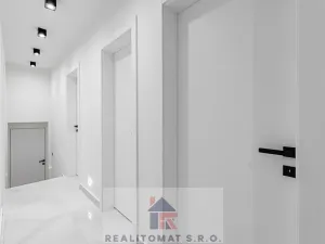 Prodej rodinného domu, Praha - Komořany, Pod lesem, 175 m2