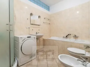 Pronájem bytu 3+1, Praha - Nové Město, Trojická, 95 m2