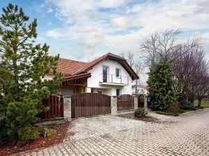 Prodej rodinného domu, Zlatníky-Hodkovice, Souběžná, 139 m2