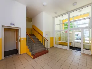 Pronájem bytu 2+kk, Praha - Letňany, Terezínská, 50 m2