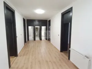 Pronájem kanceláře, Praha - Nové Město, V jámě, 125 m2