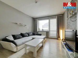 Prodej bytu 2+1, Kraslice, Hradební, 64 m2