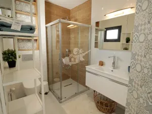 Prodej bytu 3+1, Trikomo, Kypr, 100 m2