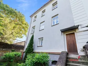 Pronájem bytu 2+kk, Hradec Králové, Dlouhá, 38 m2