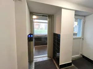 Prodej bytu 2+kk, Praha - Nusle, Táborská, 36 m2