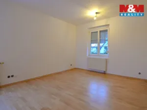 Pronájem bytu 4+kk, Praha - Hloubětín, V Novém Hloubětíně, 120 m2