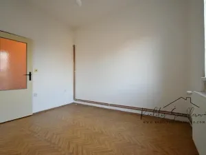 Prodej bytu 3+1, Chropyně, Hrad, 89 m2