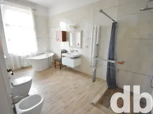 Prodej bytu 2+kk, Karlovy Vary, Svahová, 116 m2