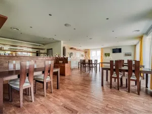 Prodej ubytování, Rosovice, 900 m2