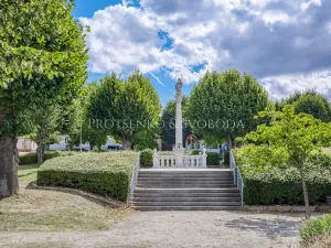 Prodej vily, Křižanov, Benešovo náměstí, 530 m2