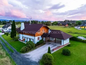 Prodej rodinného domu, Klatovy, 160 m2