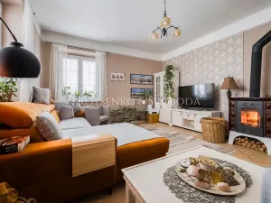 Prodej rodinného domu, Suchdol nad Lužnicí, Pražská, 180 m2