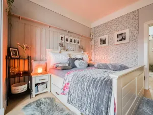 Prodej obchodního prostoru, Suchdol nad Lužnicí, Pražská, 180 m2