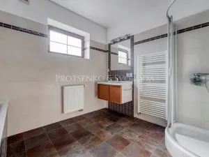 Prodej rodinného domu, Mořina, 239 m2