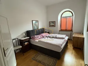 Pronájem bytu 3+kk, Žebrák, Náměstí, 88 m2