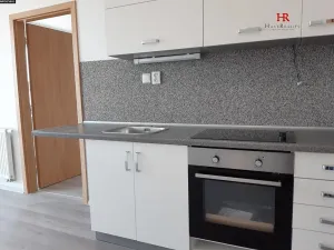 Prodej bytu 2+kk, Milovice, Višňová, 33 m2