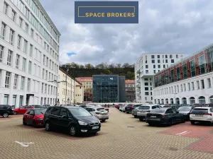 Pronájem kanceláře, Praha, Křižíkova, 550 m2