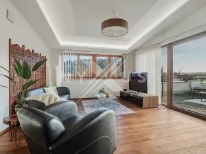 Prodej rodinného domu, Praha - Kyje, Hodějovská, 308 m2