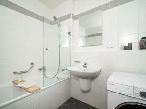 Pronájem bytu 3+kk, Praha - Vinohrady, U Zvonařky, 90 m2