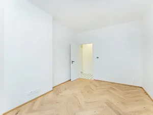 Prodej bytu 2+kk, Praha - Vršovice, Oblouková, 58 m2