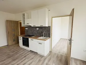 Pronájem bytu 3+kk, Chropyně, Moravská, 60 m2