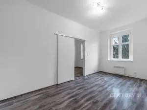 Pronájem bytu 1+1, Praha - Braník, Nad malým mýtem, 39 m2