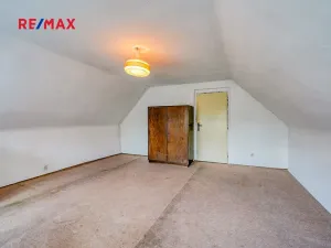 Prodej rodinného domu, Vrčeň, 437 m2