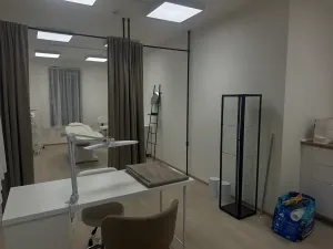 Prodej komerční nemovitosti, Praha - Vokovice, K Červenému vrchu, 47 m2