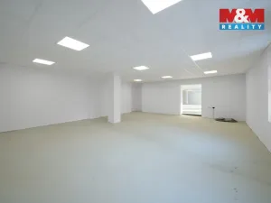 Pronájem skladu, Hronov - Zbečník, 780 m2