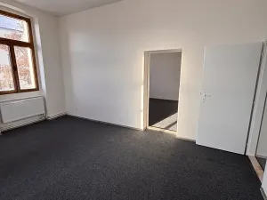 Pronájem bytu 3+1, Liberec, U Lomu, 80 m2