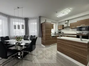 Pronájem rodinného domu, Uhřice, 123 m2