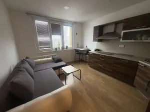 Pronájem bytu 2+kk, Jičín, Nám. V. Čtvrtka, 46 m2